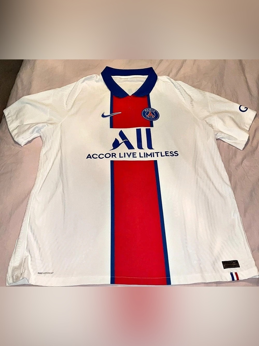 Nike Paris Saint-Germain Neymar Jr. #10 jersey Soccer Jersey White & Red XXL